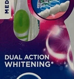Oral-B Vivid Whitening Toothbrush – Medium – 2x Value Pack